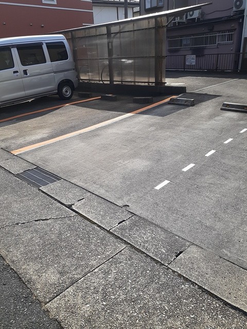 14/20 駐車場