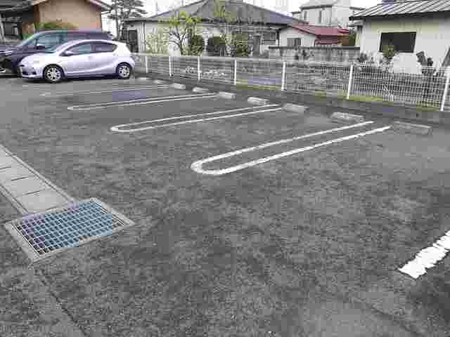 14/20 駐車場