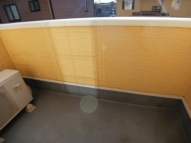 13/23 バルコニー