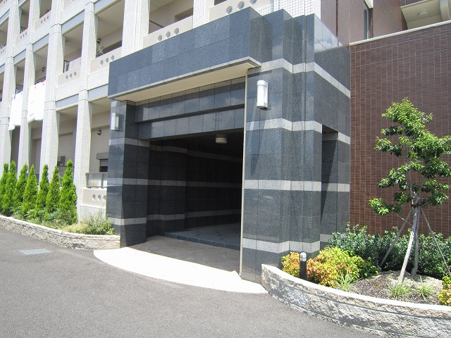 15/22 エントランス