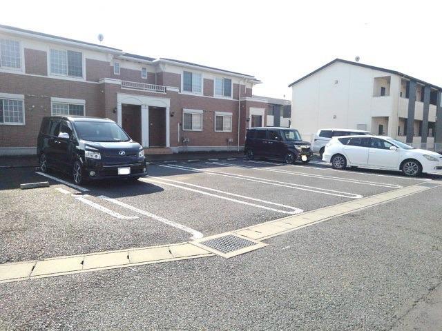 14/20 駐車場