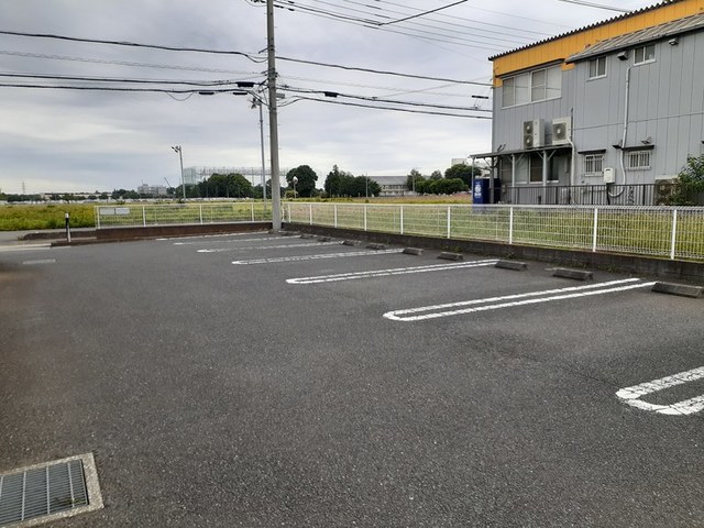 14/20 駐車場