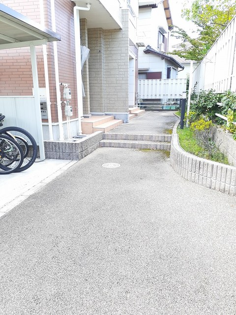 13/20 エントランス