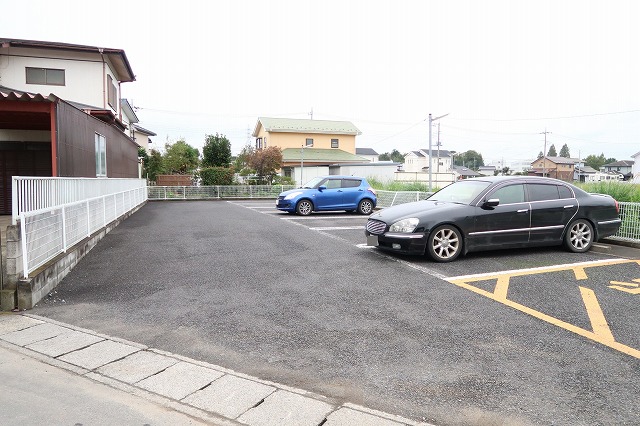 14/20 駐車場