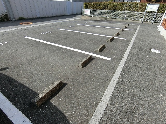 14/20 駐車場