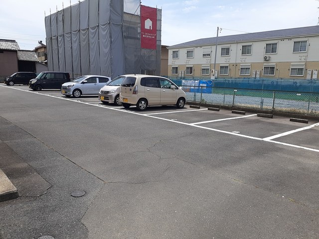 14/20 駐車場