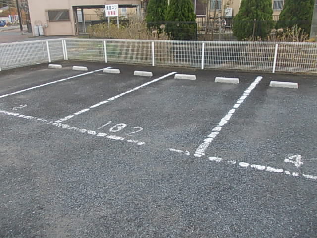 14/20 駐車場