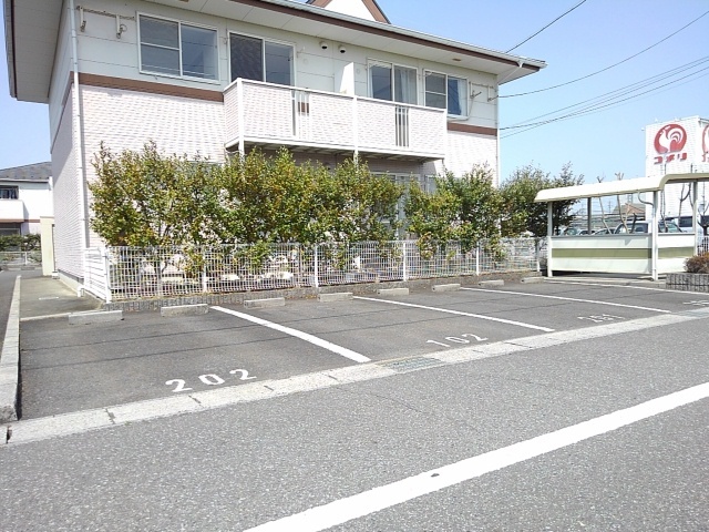 13/19 駐車場