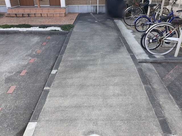 13/20 エントランス