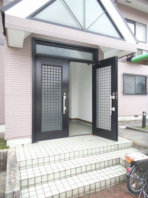 14/22 エントランス