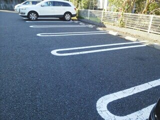 14/20 駐車場