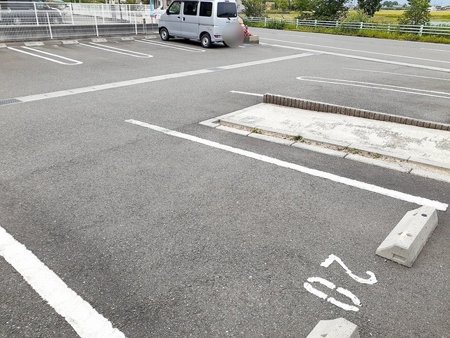 14/20 駐車場