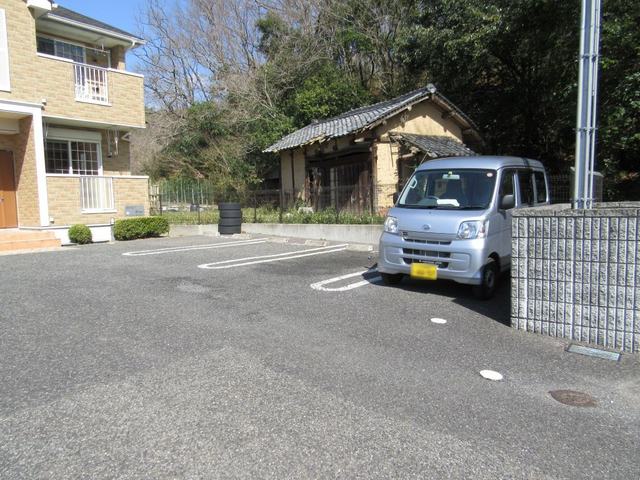 14/20 駐車場