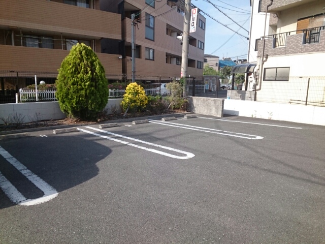 14/22 駐車場
