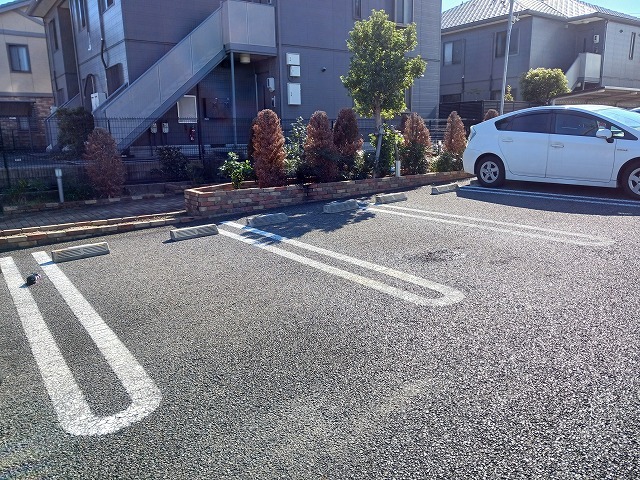 22/30 駐車場
