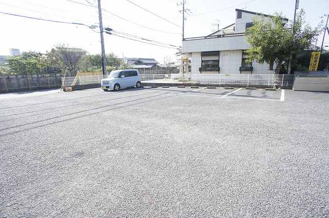 14/20 駐車場