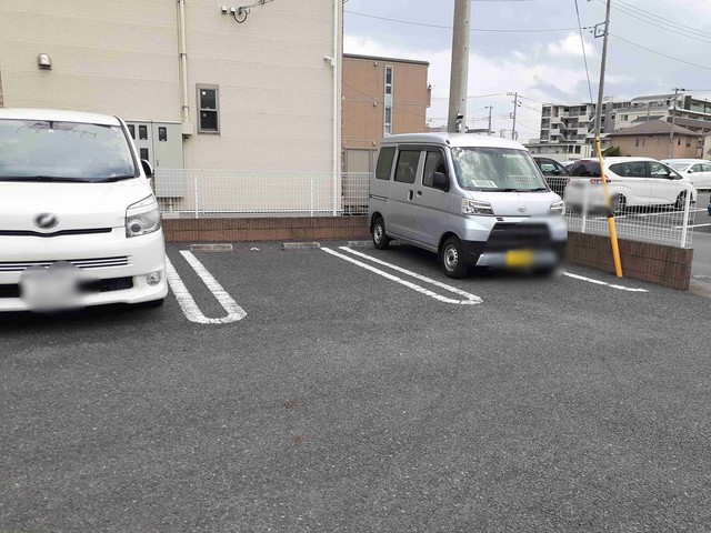 17/25 駐車場