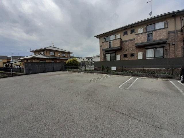 14/20 駐車場