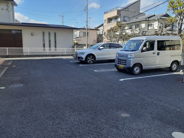 2/10 駐車場