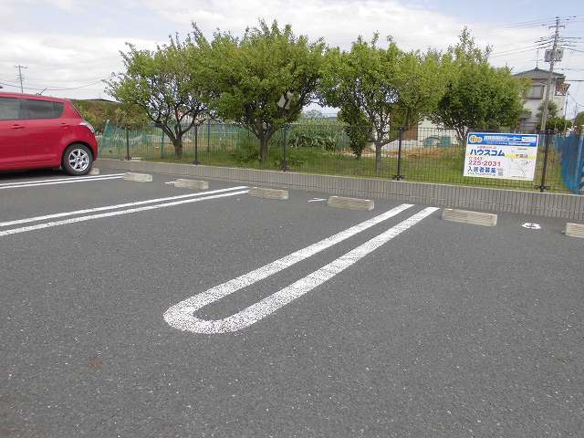 14/20 駐車場