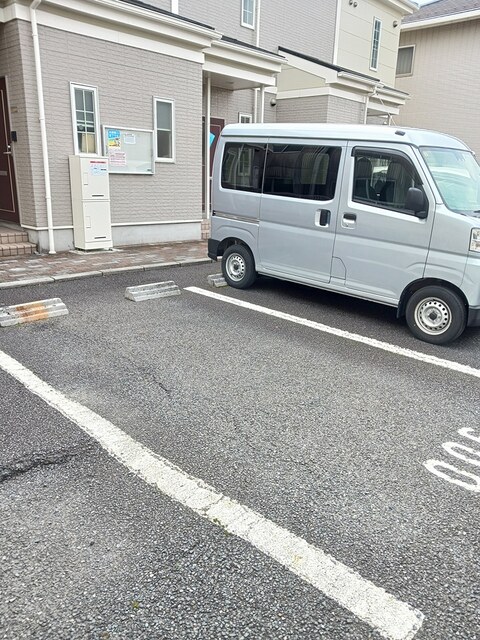 16/22 駐車場