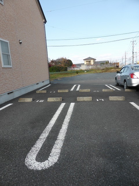 15/27 駐車場