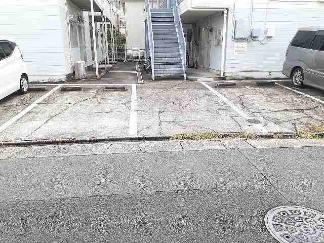 14/21 駐車場