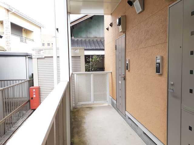 14/20 エントランス