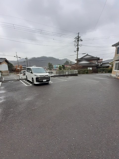 2/8 駐車場