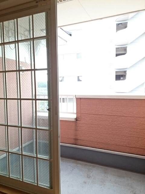 13/20 バルコニー