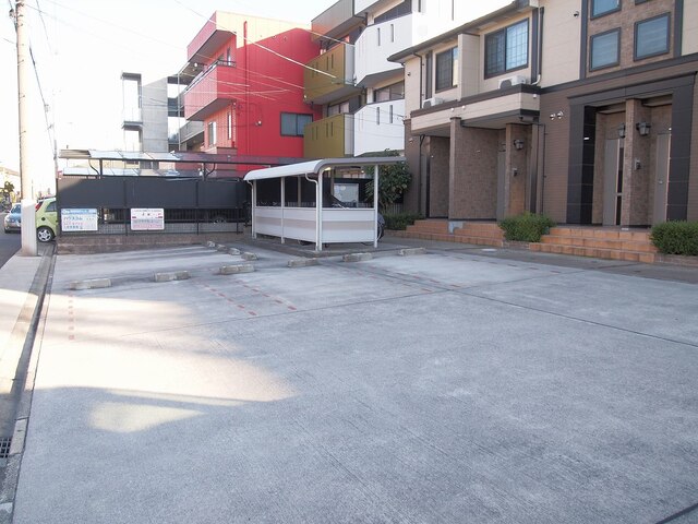 14/20 駐車場