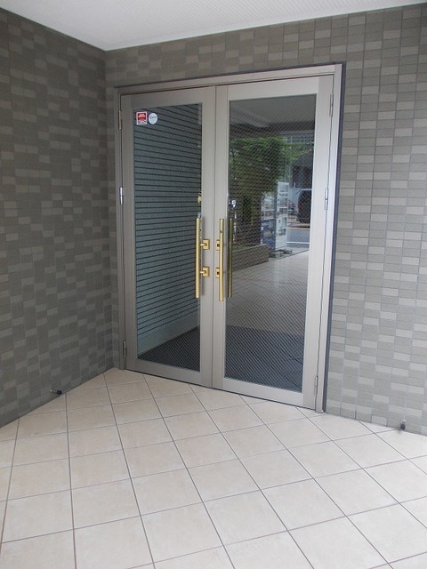 14/20 エントランス