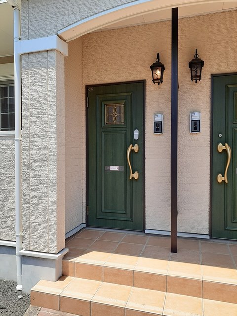 19/27 エントランス