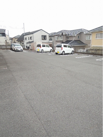 14/20 駐車場