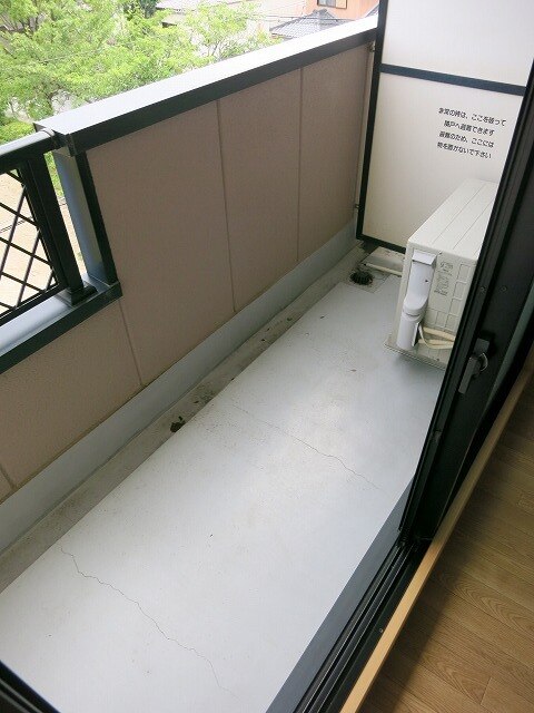 19/30 バルコニー