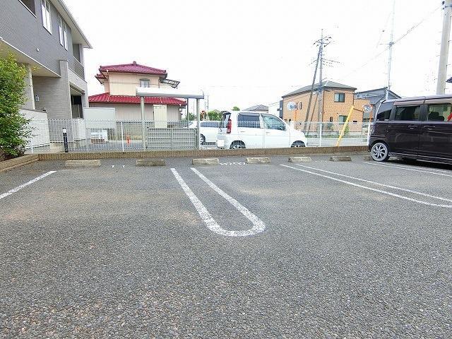 14/20 駐車場