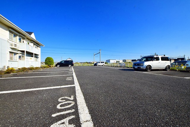 14/17 駐車場
