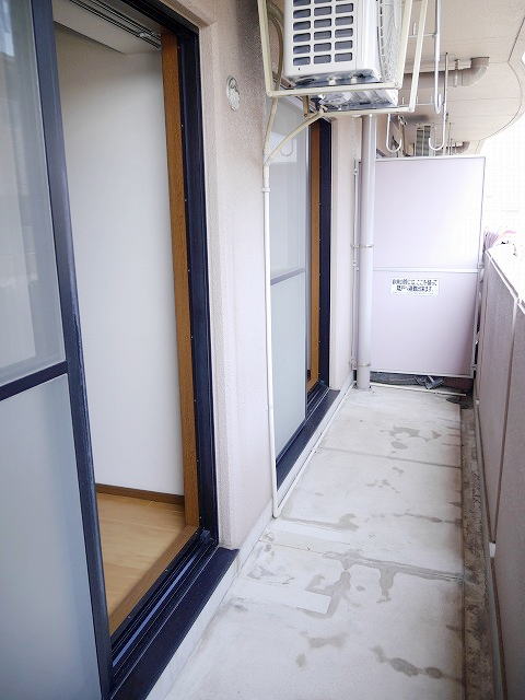 21/30 バルコニー