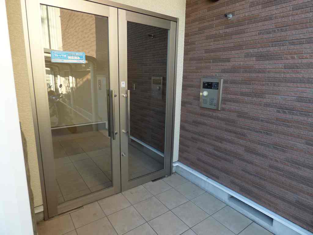 2/8 エントランス