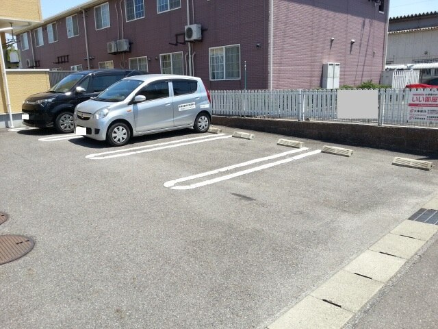 14/22 駐車場