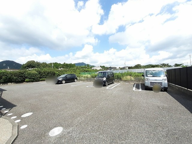 14/21 駐車場