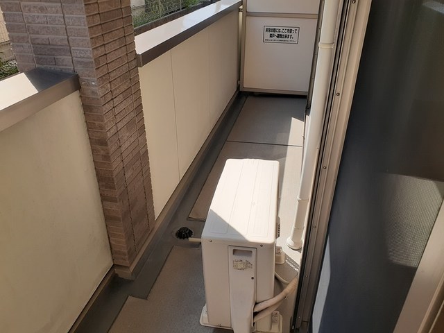 13/20 バルコニー
