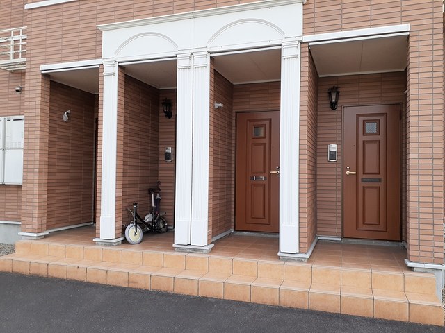 14/20 エントランス