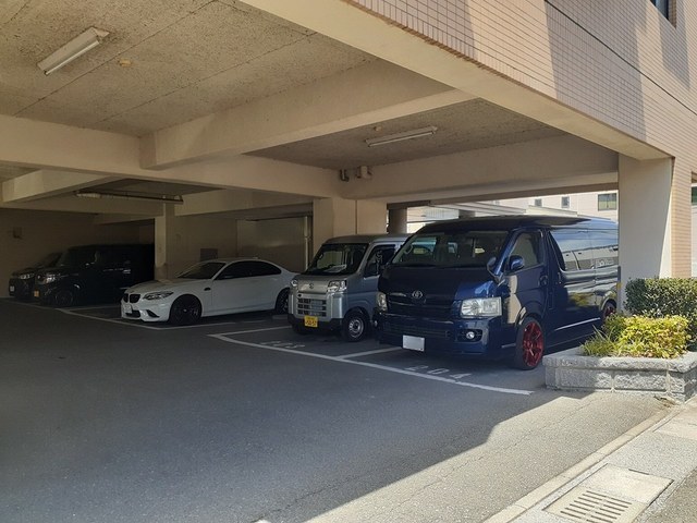14/20 駐車場