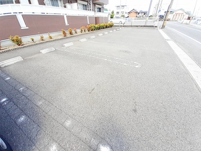 14/20 駐車場