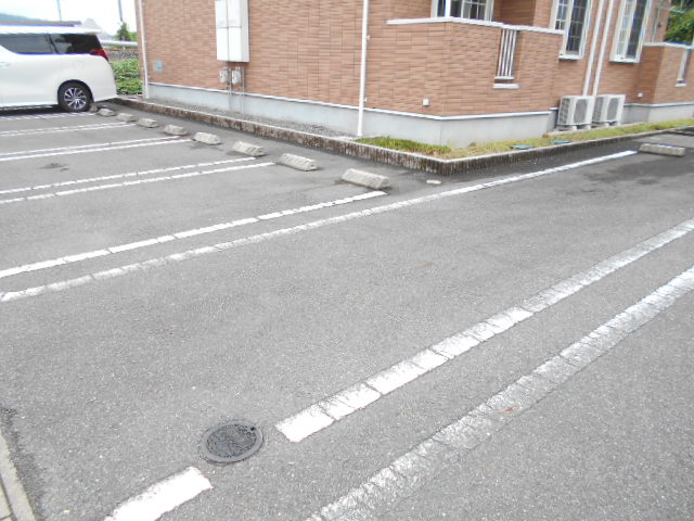 14/20 駐車場