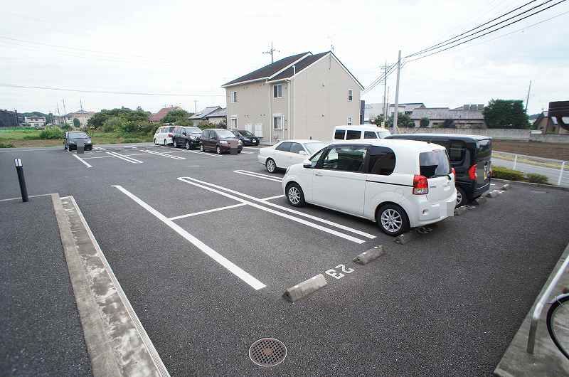 14/20 駐車場