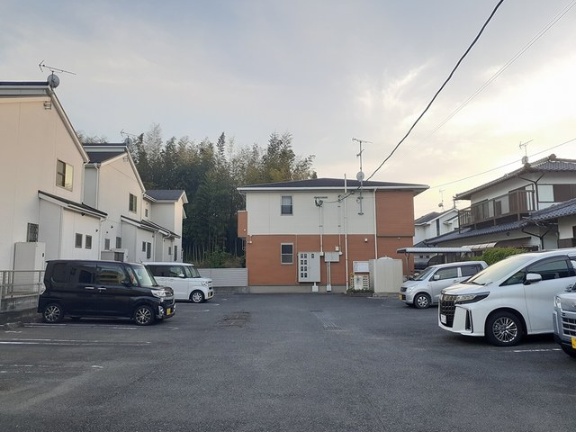14/20 駐車場