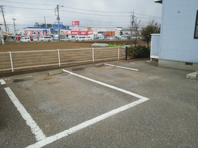 14/18 駐車場