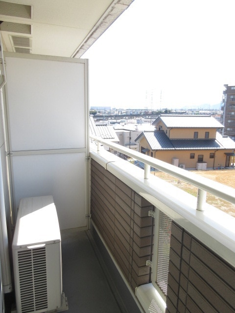13/23 バルコニー